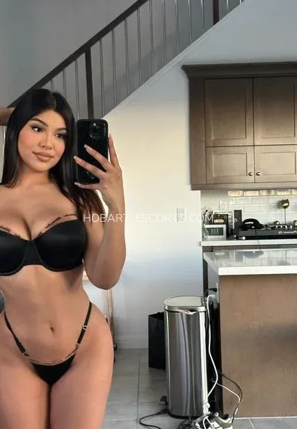 Hobart escorts Viola — 1