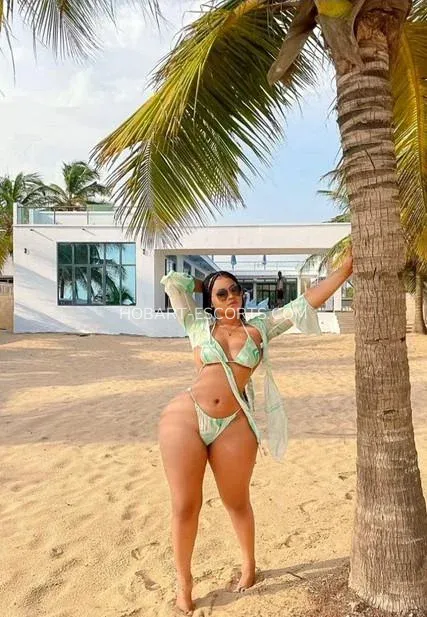 Hobart escorts Elisabeth — 1