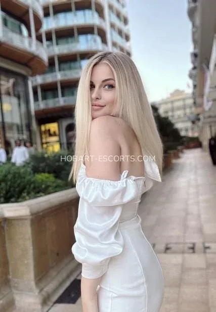 Hobart escorts Amalia — 6
