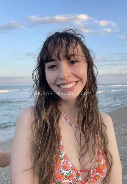 Hobart escorts Ulla — 2