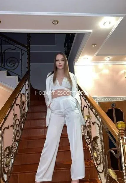 Hobart escorts Gisela — 4