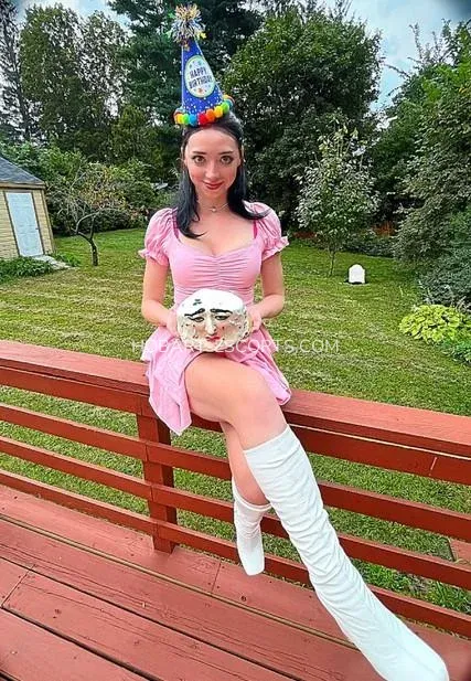 Hobart escorts Carly — 5