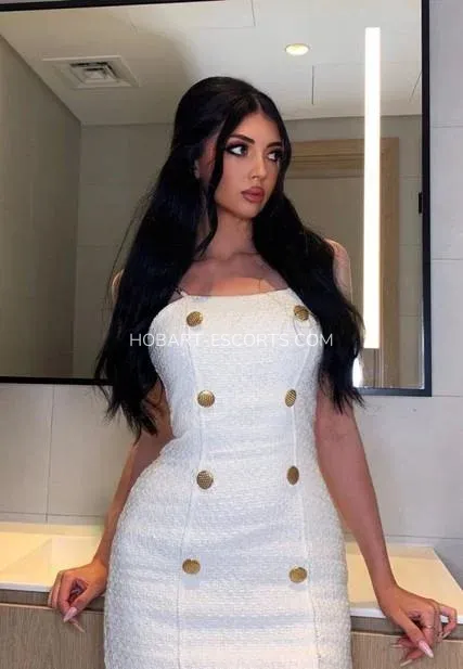 Hobart escorts Faith — 9
