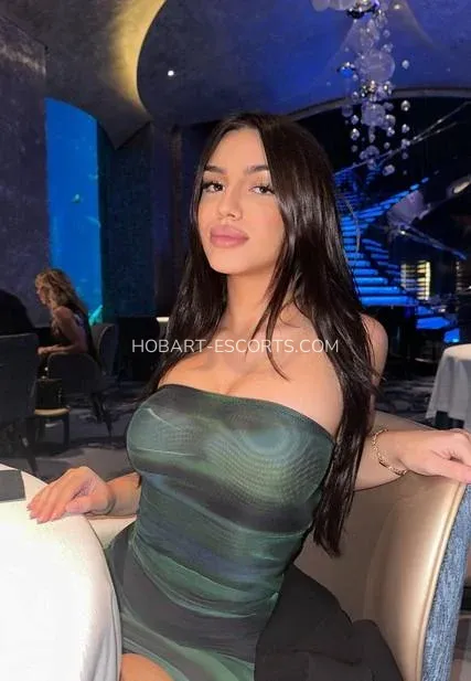 Hobart escorts Lindsey — 8