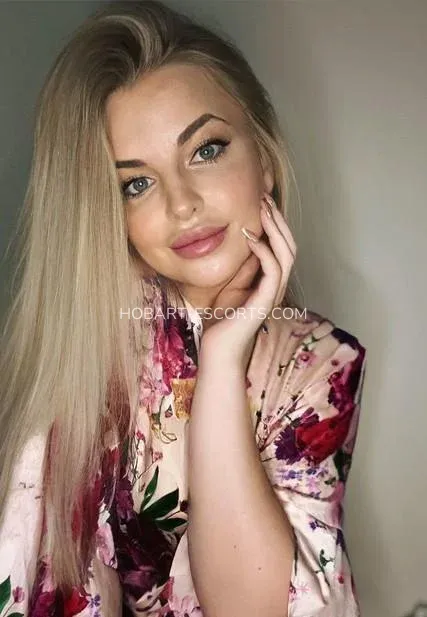 Hobart escorts Amalia — 5