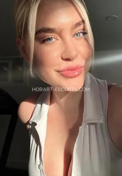 Hobart escorts Daniela — 1
