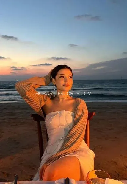 Hobart escorts Emilia — 8