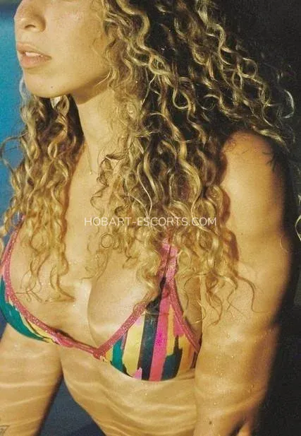 Hobart escorts Josefin — 1