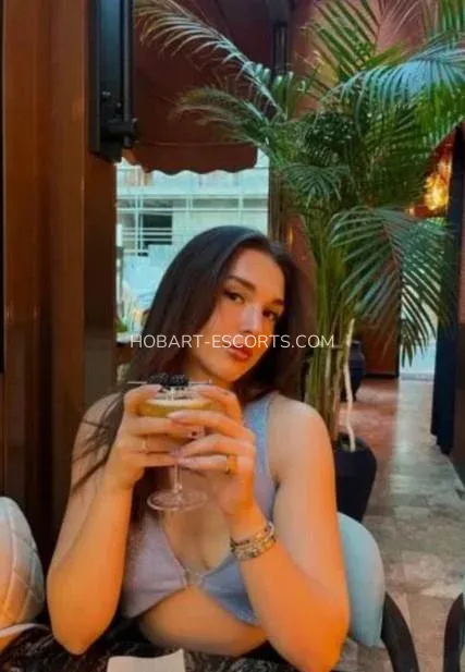 Hobart escorts Valerie — 4
