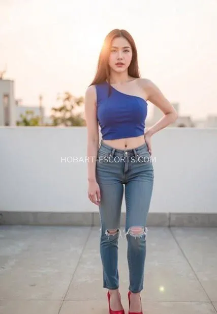 Hobart escorts Karen — 1