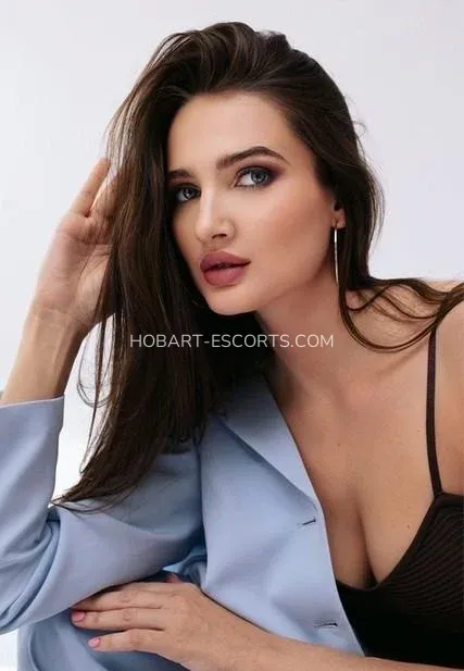 Hobart escorts Constanza — 4