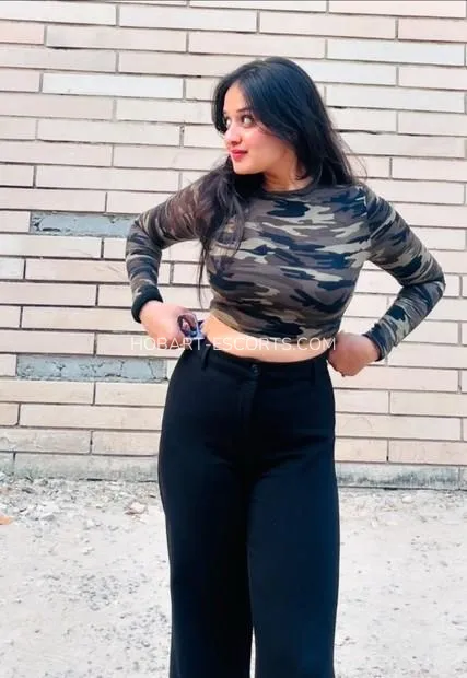 Hobart escorts Gisela — 2