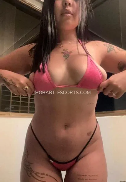 Hobart escorts Isabelle — 3