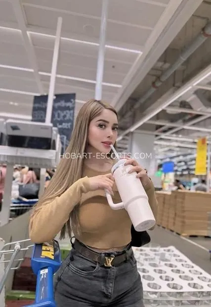 Hobart escorts macy