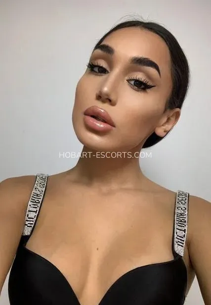 Hobart escorts Valerie — 3