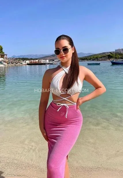 Hobart escorts Andrea — 7