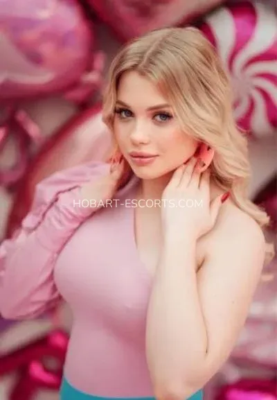 Hobart escorts Berit — 1