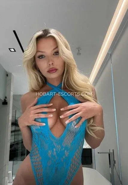 Hobart escorts Pia — 6
