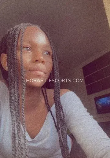 Hobart escorts Sabrina — 4