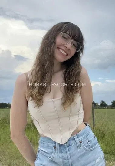 Hobart escorts Ulla — 3