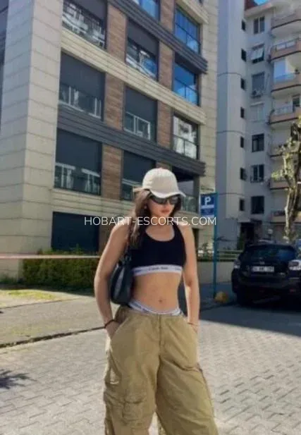 Hobart escorts Valerie — 6