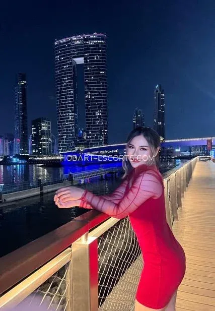 Hobart escorts Mariah — 3