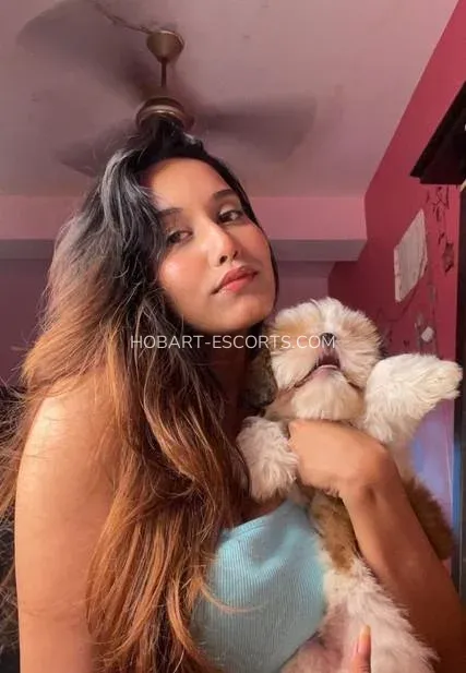 Hobart escorts Elsa — 4