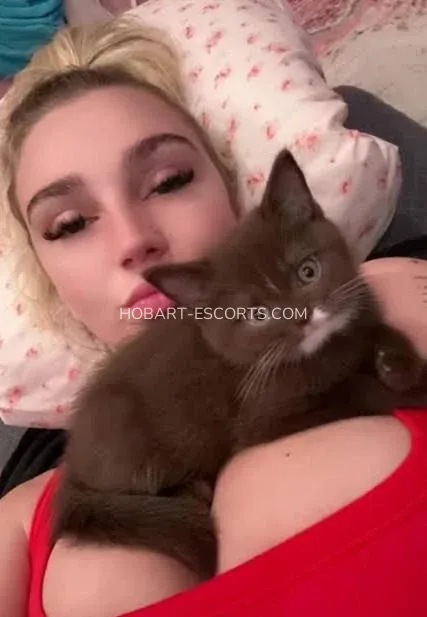 Hobart escorts Amalia — 5