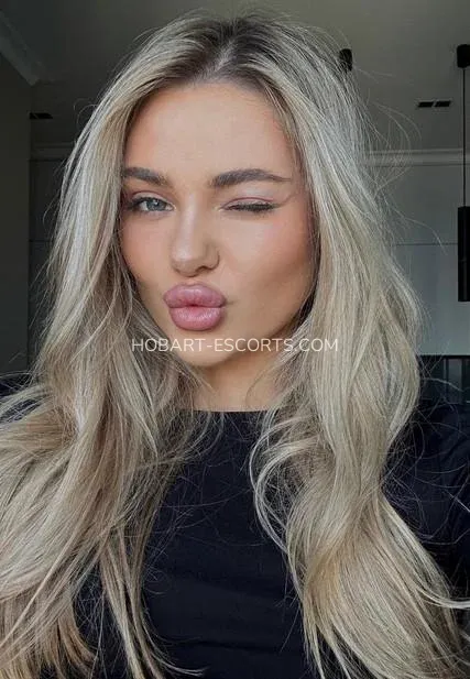 Hobart escorts Ariel — 1