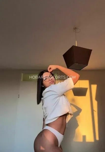 Hobart escorts Ingrid — 1