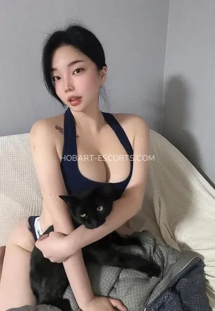 Hobart escorts Helen — 3