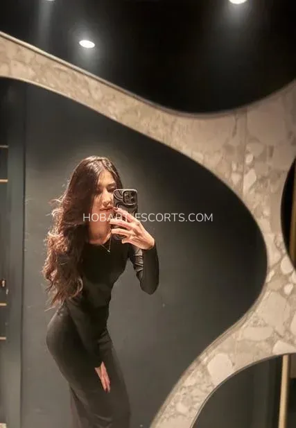 Hobart escorts Johanna — 4