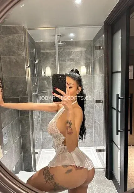 Hobart escorts Veronica — 4