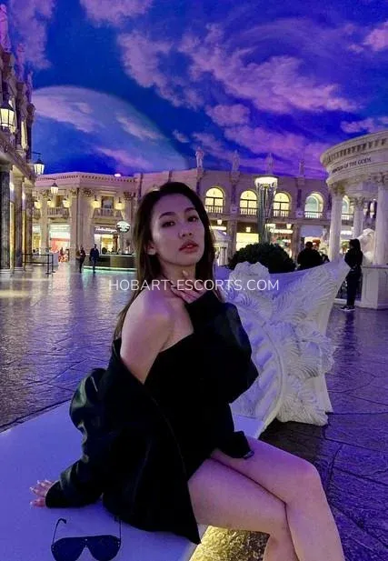 Hobart escorts Maj — 5