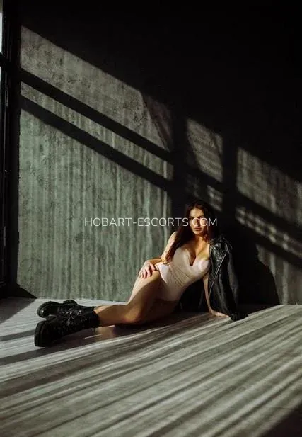 Hobart escorts Taylor — 6