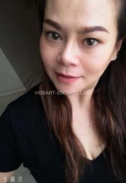 Hobart escorts Nevaeh — 2