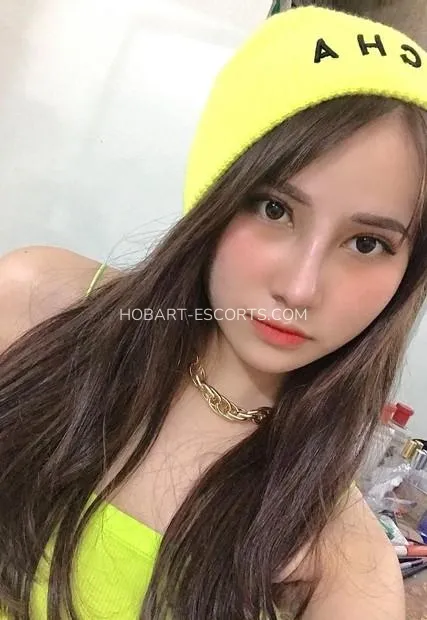 Hobart escorts Maj — 2
