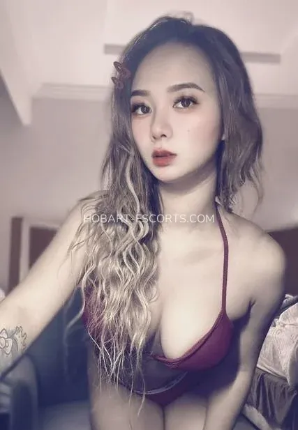 Hobart escorts Jocelyn — 7
