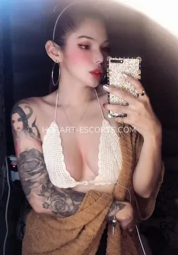 Hobart escorts Liliana — 5