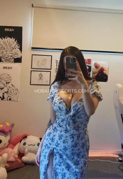 Hobart escorts Taylor — 3