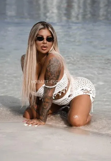 Hobart escorts Preciosa — 4