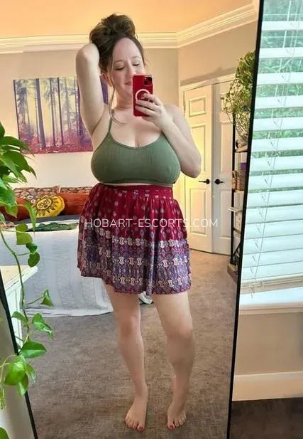 Hobart escorts Caroline — 3