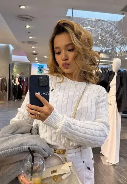 Hobart escorts Almudena — 5