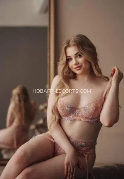 Hobart escorts Berit — 3