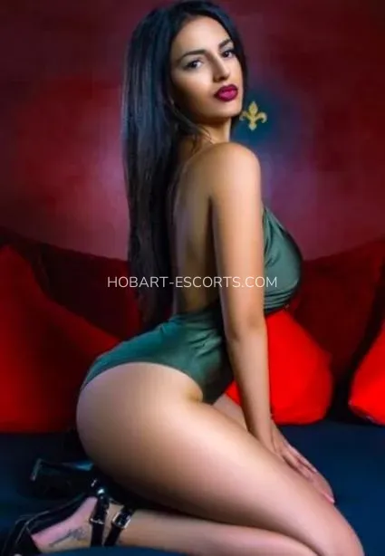Hobart escorts Laura — 4