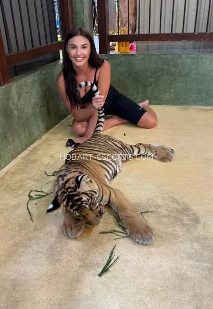 Hobart escorts Alexandra — 1