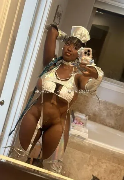 Hobart escorts Elsa — 8