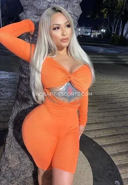 Hobart escorts Malin — 4