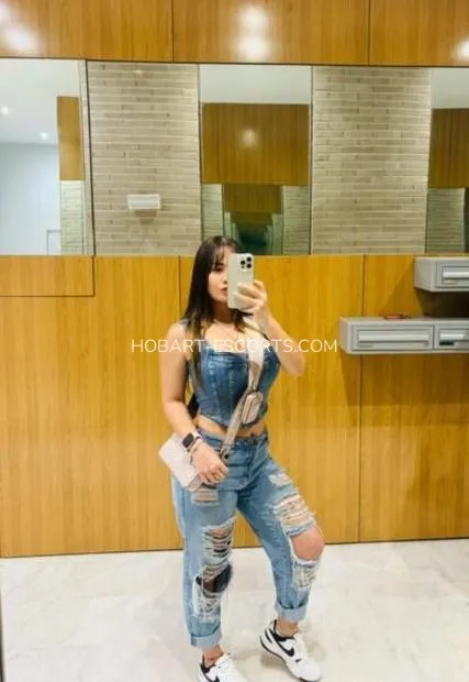 Escort djevojka Leah - Hobart