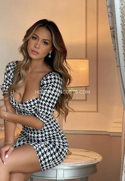 Hobart escorts Amber — 1